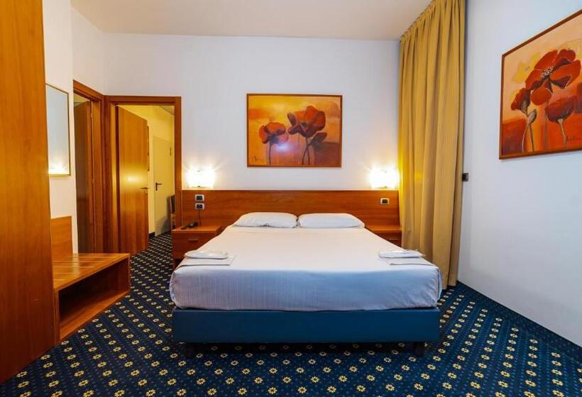 スタンダードトリプルルーム, Prealpi