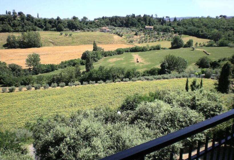 景色の見えるトリプルスタンダードルーム, Sangallo