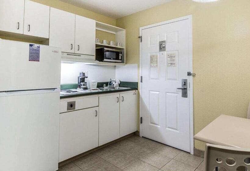 غرفه قياسيه سريرين مزدوجين, Suburban Studios Fort Myers Cape Coral