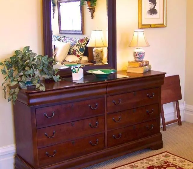 اتاق استاندارد با تخت بزرگ, Lyndon House Bed & Breakfast