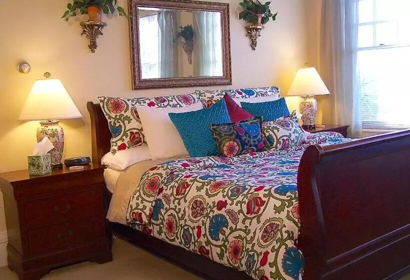 اتاق استاندارد با تخت بزرگ, Lyndon House Bed & Breakfast