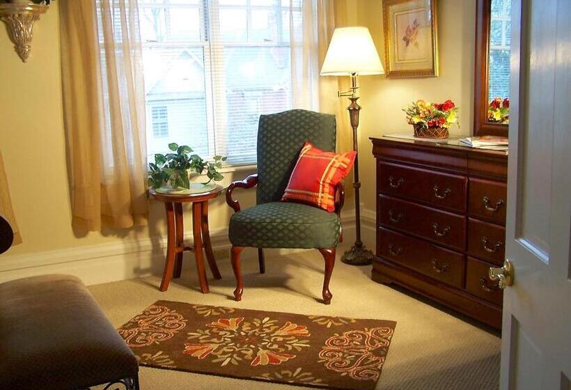Люкс Кровать Кинг, Lyndon House Bed & Breakfast