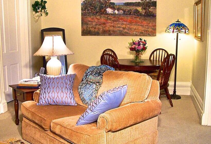 キングサイズベッドのスイートルーム, Lyndon House Bed & Breakfast