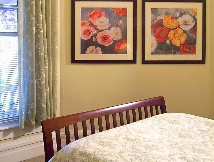 سوییت, Lyndon House Bed & Breakfast
