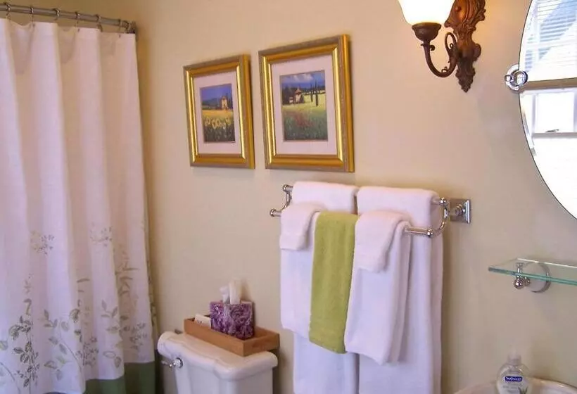 سوییت, Lyndon House Bed & Breakfast