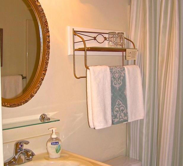 Студия Стандарт, Lyndon House Bed & Breakfast