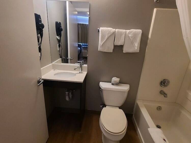 디럭스 룸, Motel 6 Richmond