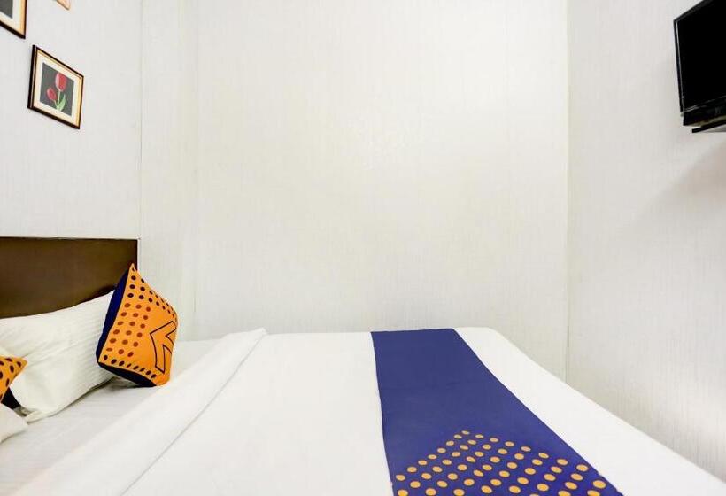 标准三人间, Spot On Kings Lodge