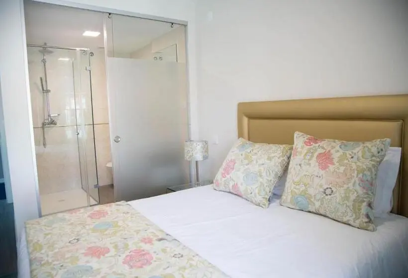 اتاق لوکس, Tomás Guest House