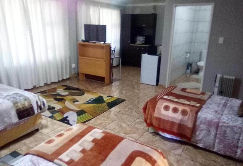 Четырехместный Номер Стандарт, Casa Villa Guest House