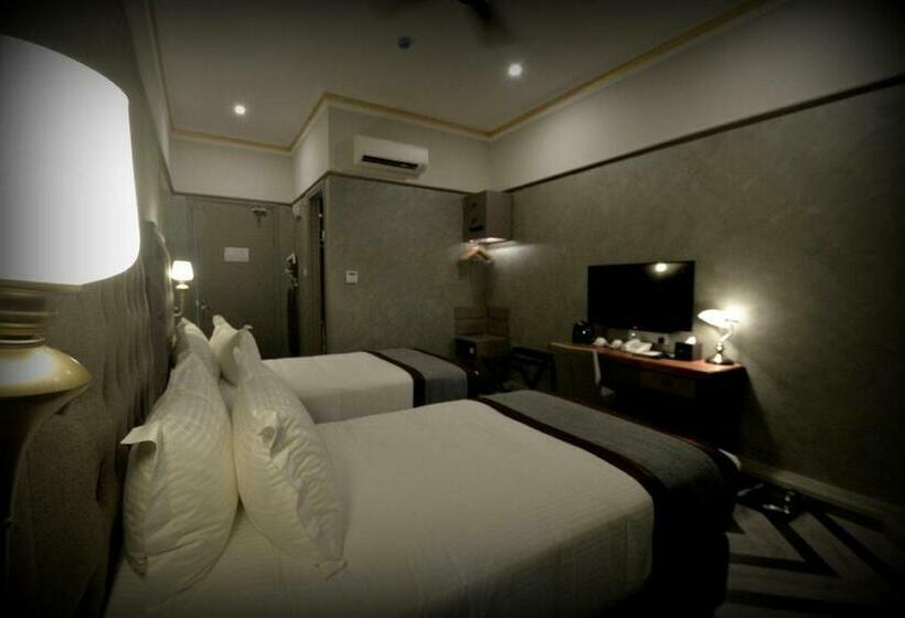 Номер Премиум, 1969 Ipoh Garden