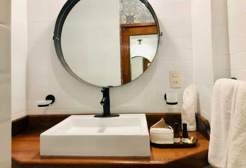 سوئیت با بالکن, Boutique Casa De Las Manrique