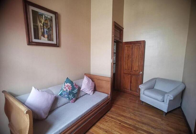 سوئیت با بالکن, Boutique Casa De Las Manrique