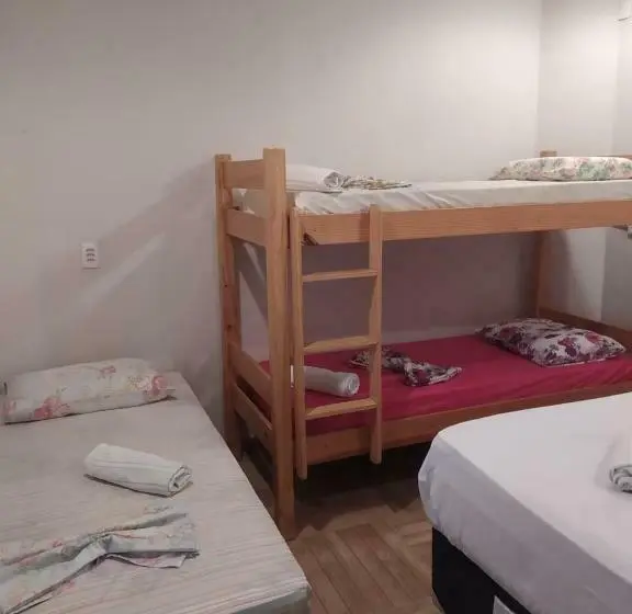 デラックスの４人部屋, Mandala Hostel Maragogi Oficial