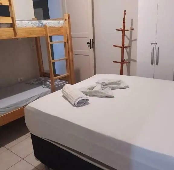 デラックスの４人部屋, Mandala Hostel Maragogi Oficial