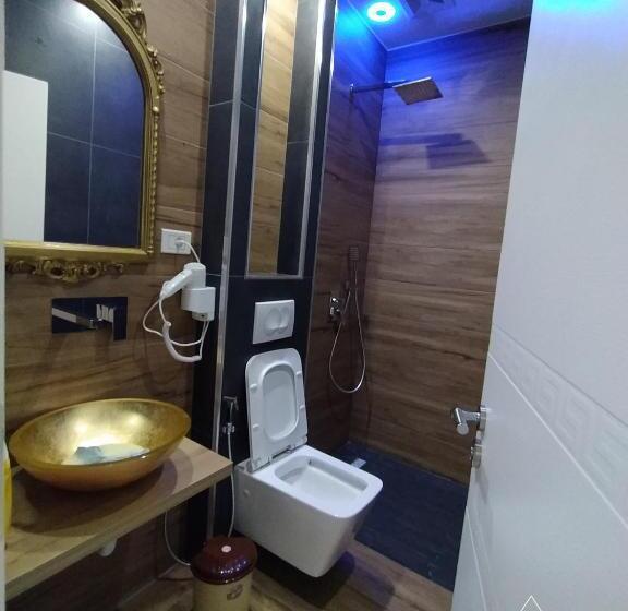 اتاق خانوادگی, Guest House Kondili