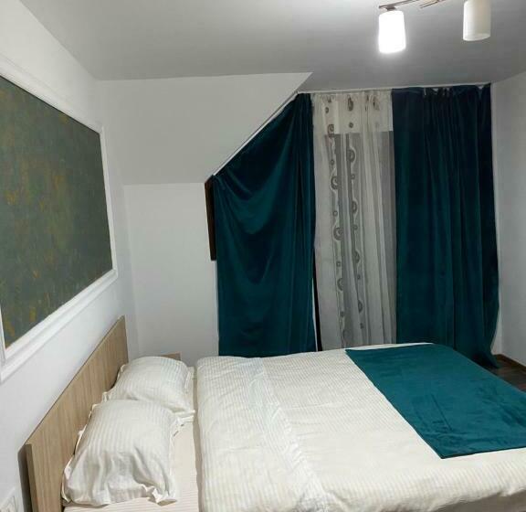 اتاق لوکس, Vila Sorina