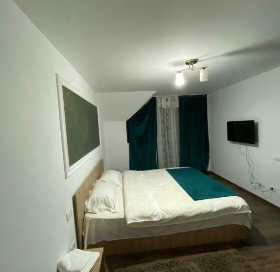 اتاق لوکس, Vila Sorina