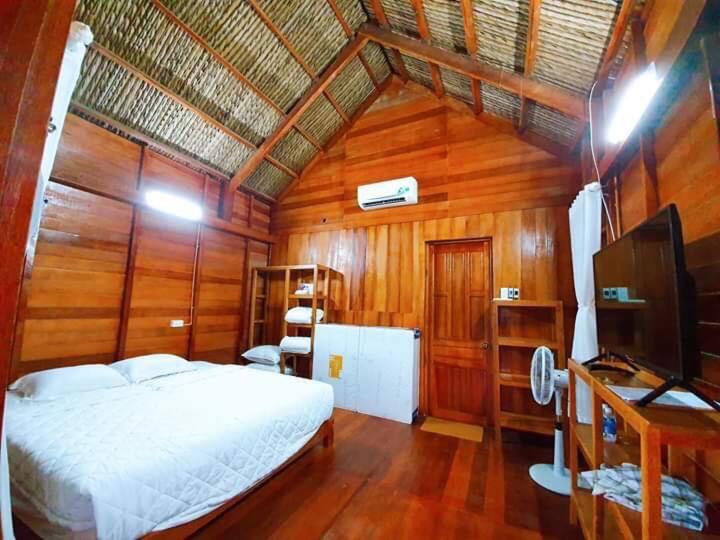 اتاق استاندارد با تخت بزرگ, Rooster Mekong Garden & Villas