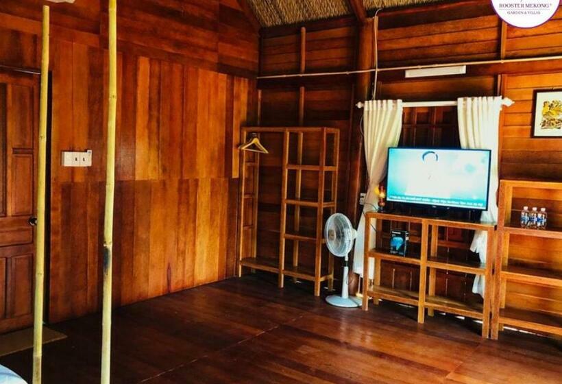 اتاق استاندارد چهارنفره با چشمانداز باغ, Rooster Mekong Garden & Villas