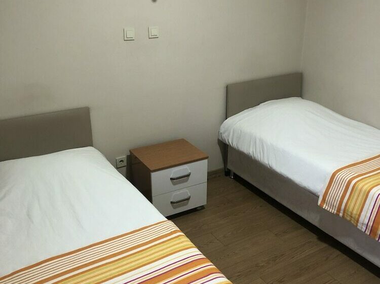اتاق اکونومی, Banaz Eren Otel