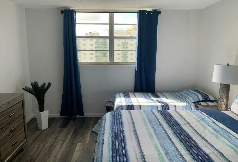 バルコニー付き１ベッドルームアパートメント, Beach Apartment At Condo