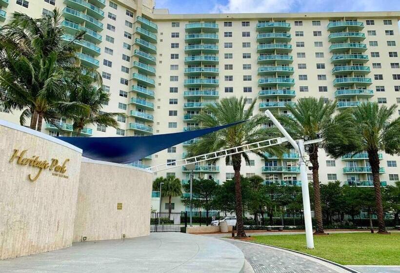 شقة غرفة نوم واحدة مزودة بشُرفة, Beach Apartment At Condo