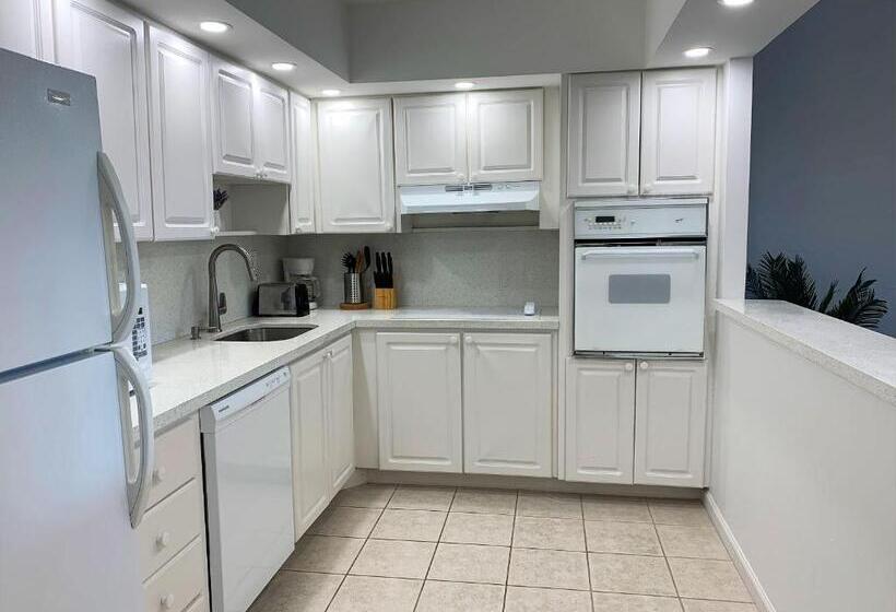 شقة غرفة نوم واحدة مزودة بشُرفة, Beach Apartment At Condo