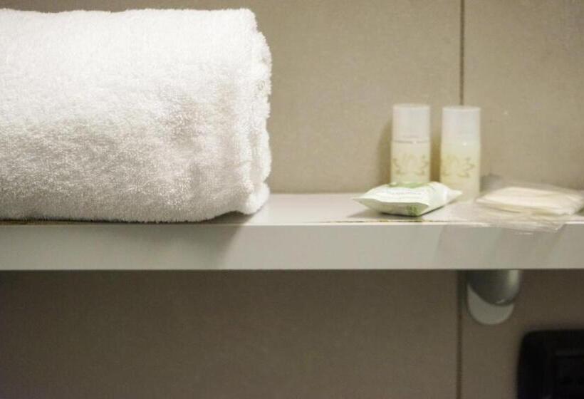 اتاق استاندارد, Hi! Ostello Milano