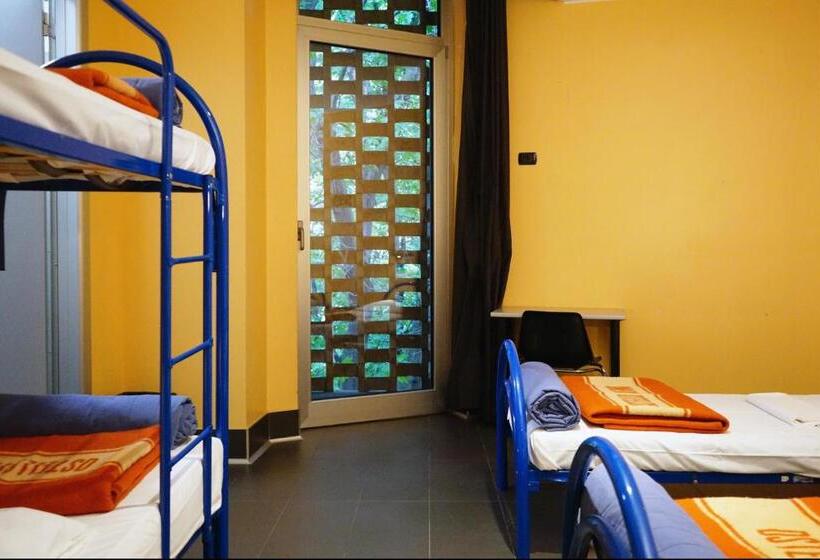 اتاق خانوادگی, Hi! Ostello Milano