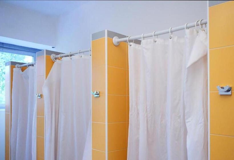 تختخواب در اتاق مشترک, Hi! Ostello Milano