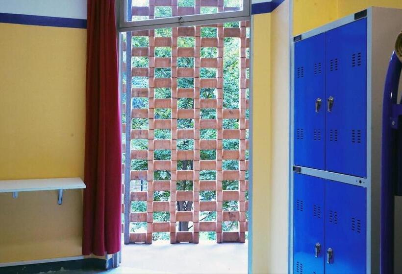 تختخواب در اتاق مشترک, Hi! Ostello Milano