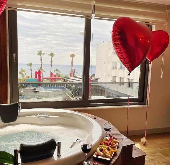 Deluxe Suite Sea View, Green Beyza Suites