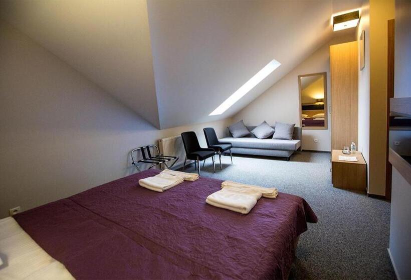 Номер Стандарт, Karo