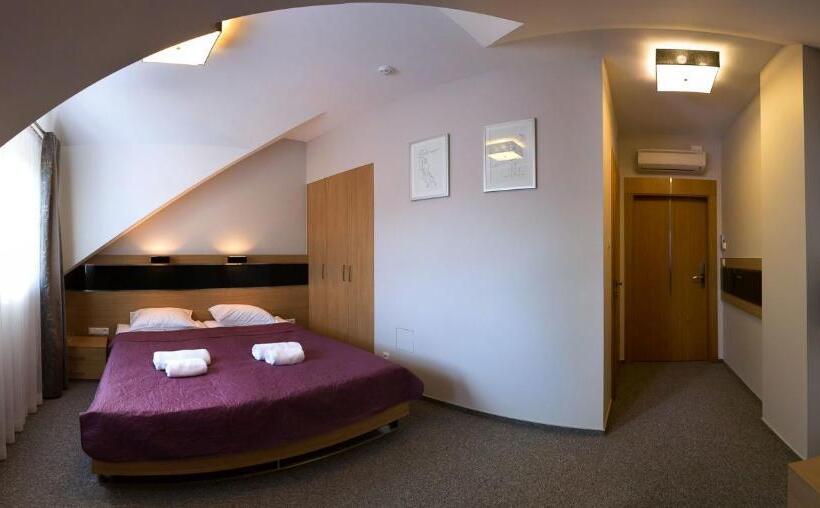 Номер Стандарт, Karo