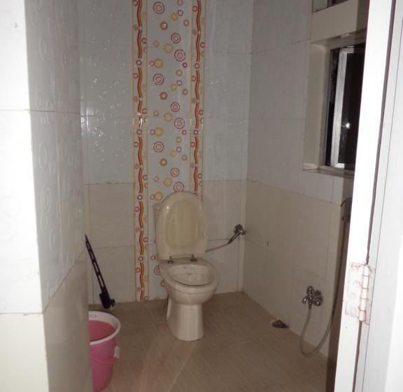 חדר סטנדרט, Lamlyn