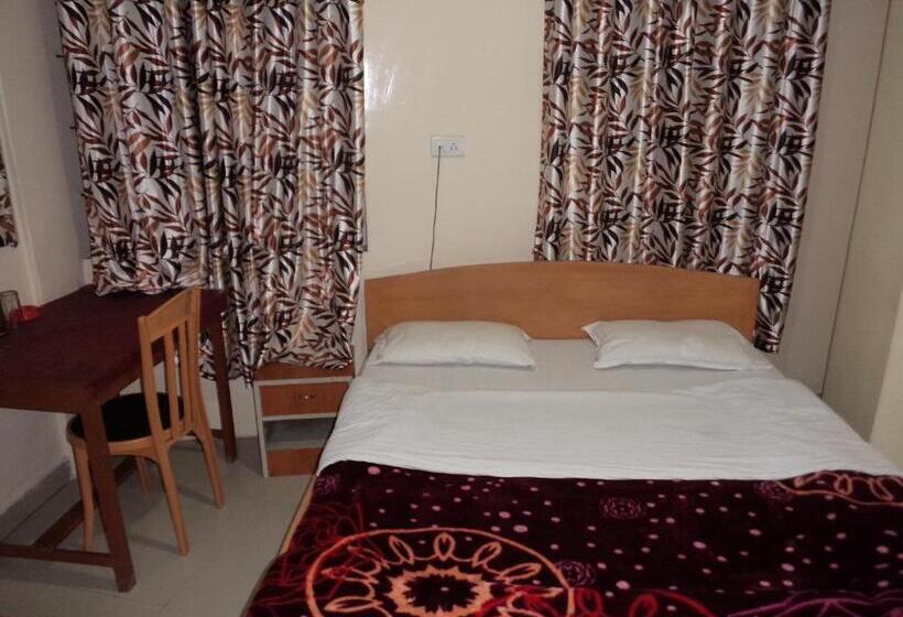 חדר סטנדרט, Lamlyn