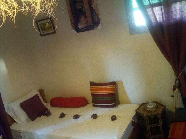 اتاق راحتی, Auberge Le Petit Jardin