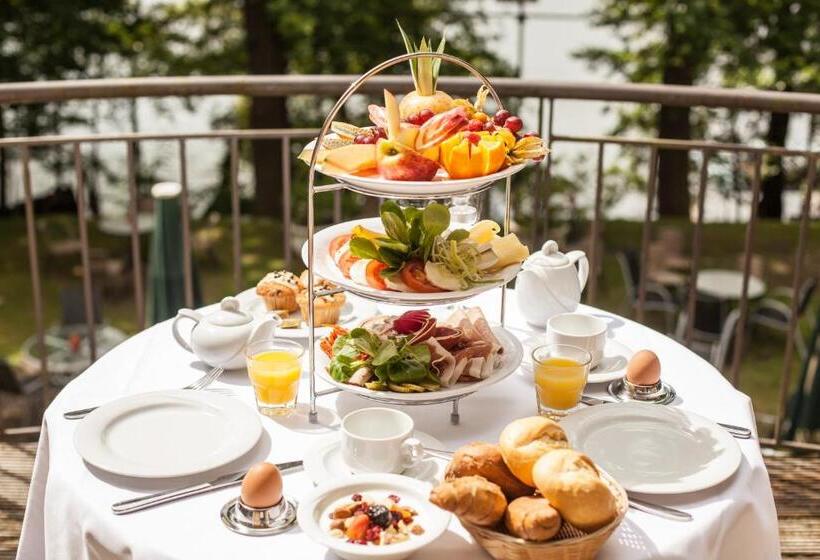 스위트, Waldsee Hotel Am Wirchensee