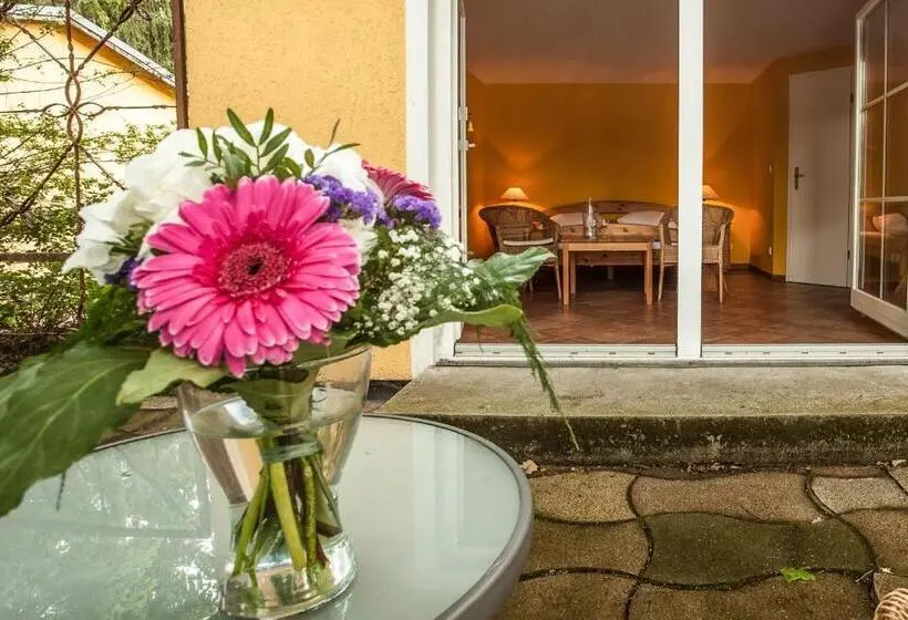 スタンダードバンガロー, Waldsee Hotel Am Wirchensee