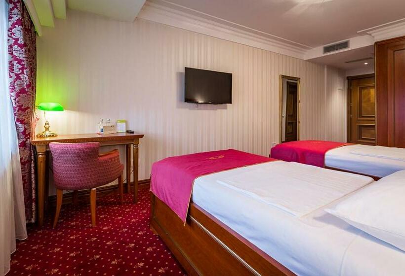 اتاق لوکس, Classic Hotel Prizren