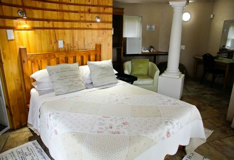 Номер Классика Двуспальная Кровать, Ikaia River Lodge