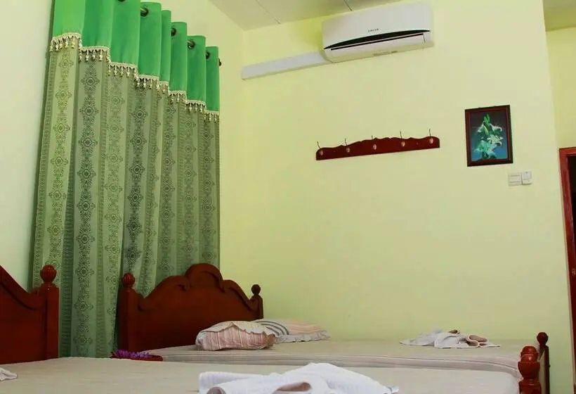 デラックスの4人部屋, Senaro Holiday Resort