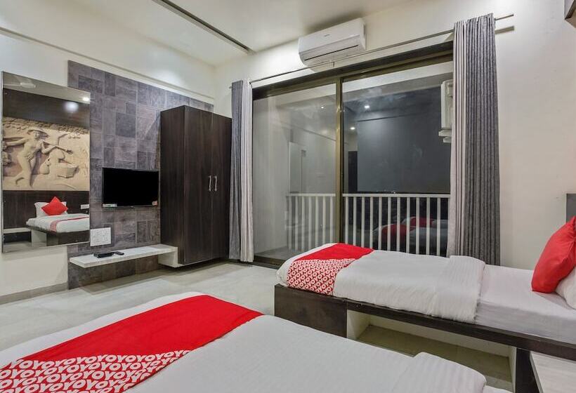 غرفة قياسية, O Siddhivinayak Grand