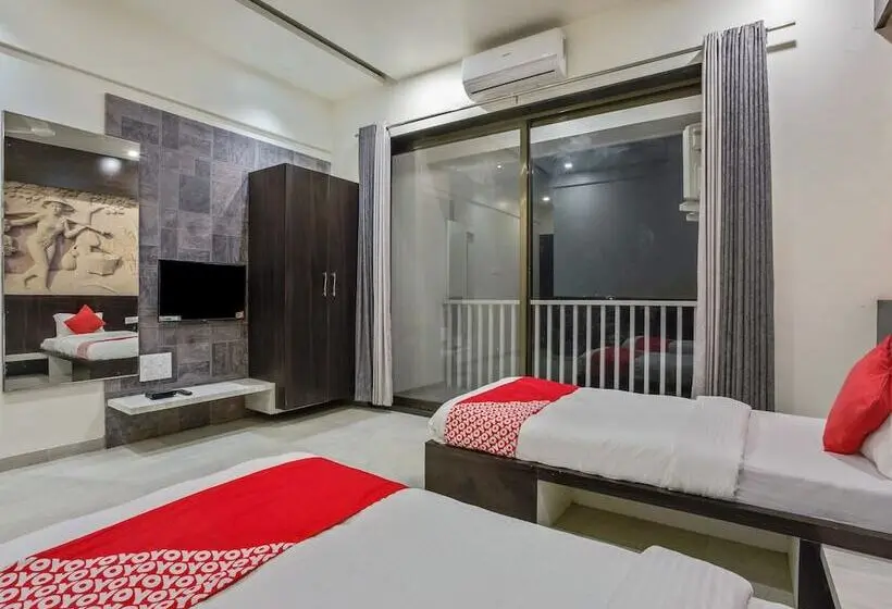 اتاق استاندارد, O Siddhivinayak Grand