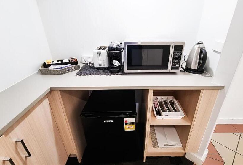Студия Стандарт, Tiki Hotel Apartments Surfers Paradise
