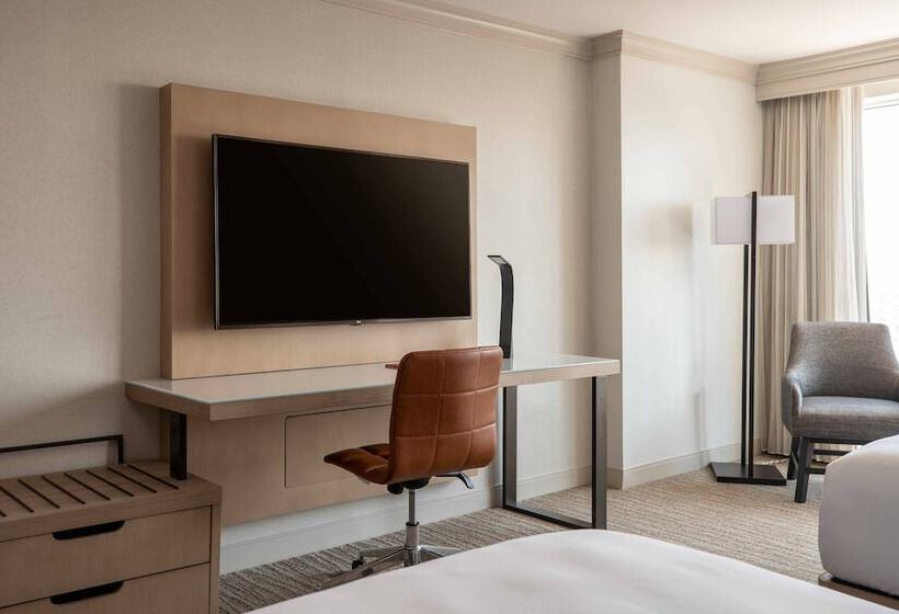 غرفه قياسيه سريرين مزدوجين, Baltimore Marriott Waterfront