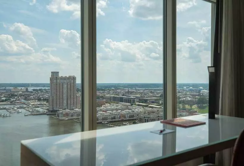 景色の見えるダブルベッドスタンダードルーム, Baltimore Marriott Waterfront