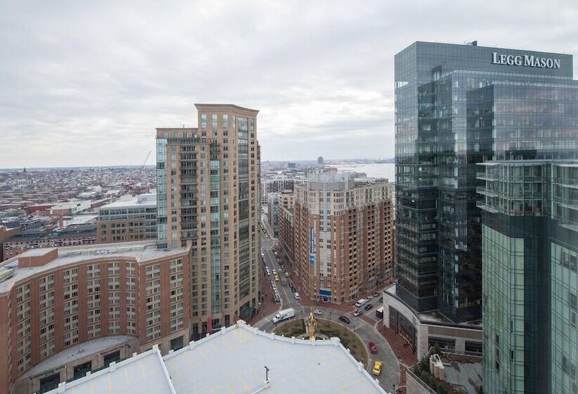 غرفه قياسيه سريرين مزدوجين, Baltimore Marriott Waterfront