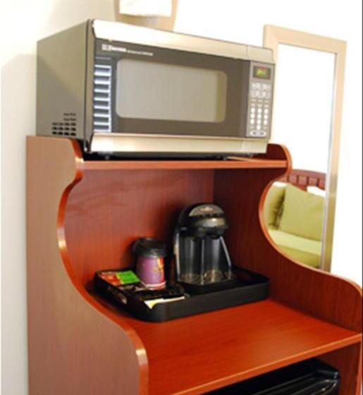 キングサイズベッドのスタンダードルーム, Bella Capri Inn And Suites